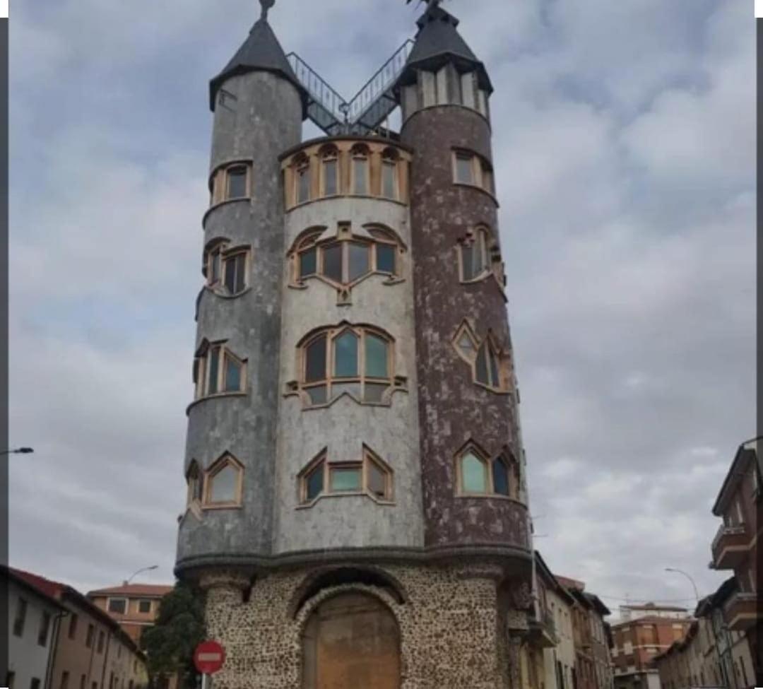 Una Ciudad Por Descubrir Valencia de Don Juan Exterior foto